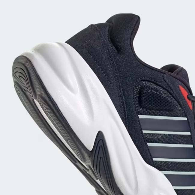 Adidas Trainers in Blue