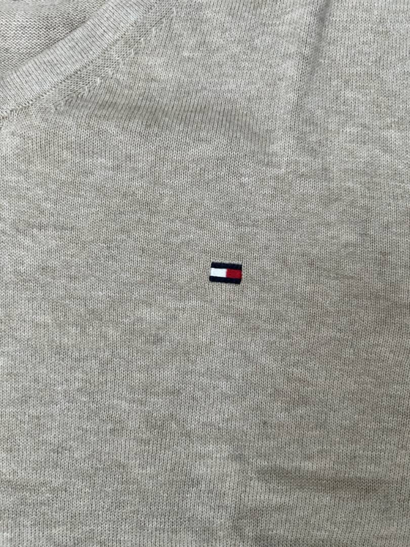 Tommy Hilfiger V Neck Sweater in Oatmeal