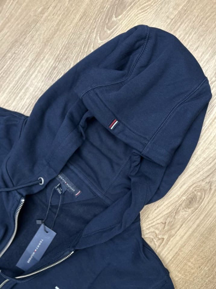 Tommy Hilfiger Hoodie in Navy