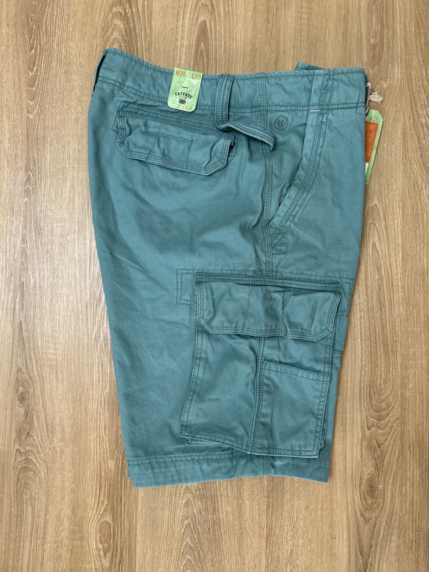 Fat Face Cargo Shorts in Green