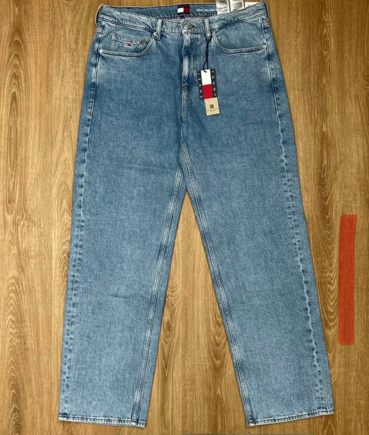 Tommy Hilfiger Baggy Fit Denim in Light Blue