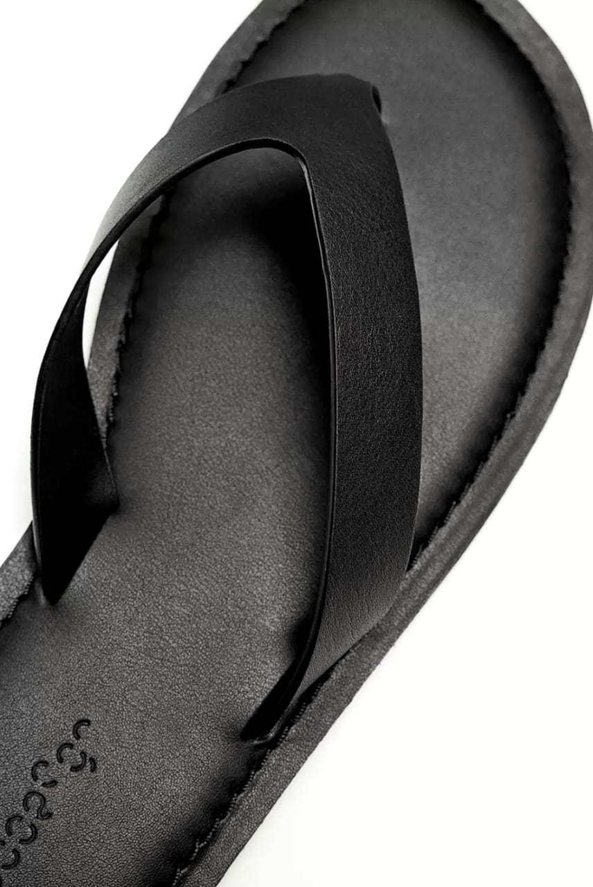 Zara Leather Sandal in All Black