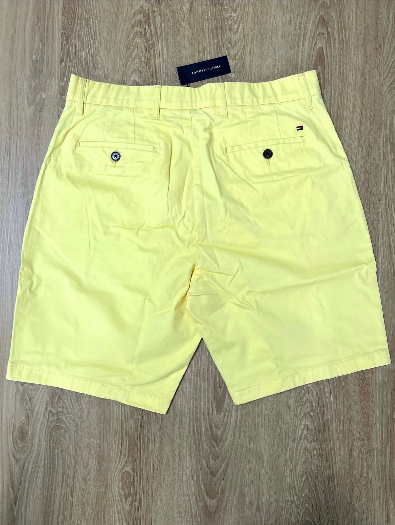 Tommy Hilfiger Shorts in Yellow