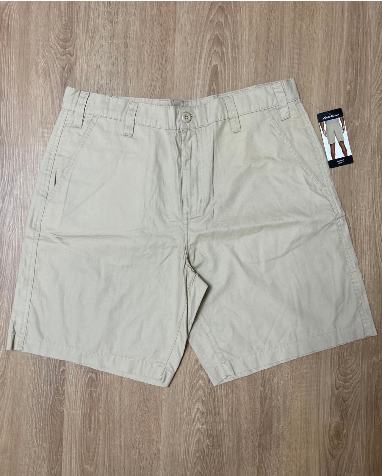 Eddie Bauer Shorts in Khaki Brown