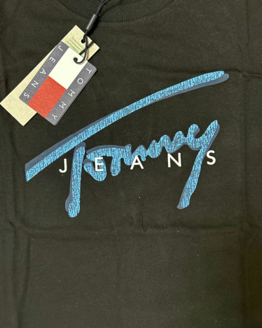 Tommy Hilfiger T Shirt in Black