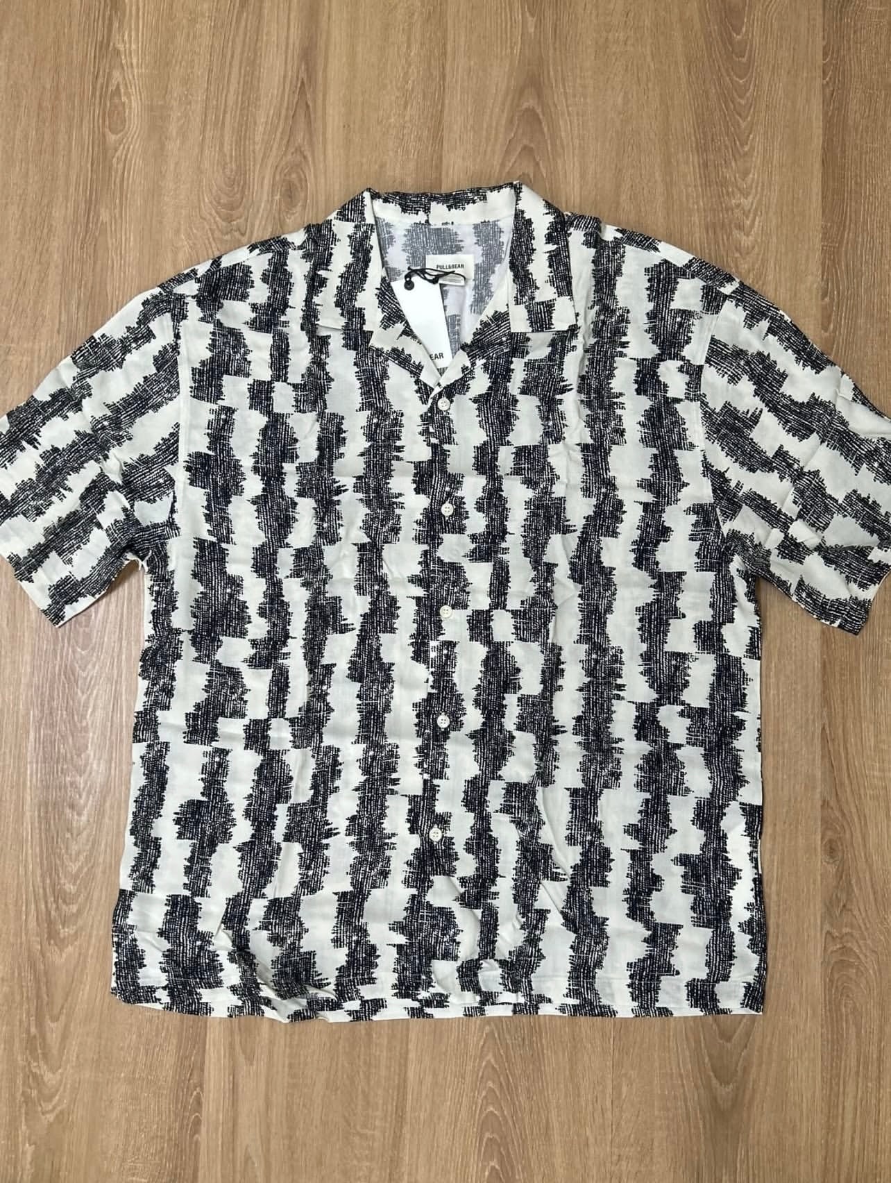 Pull & Bear Textured Shirt