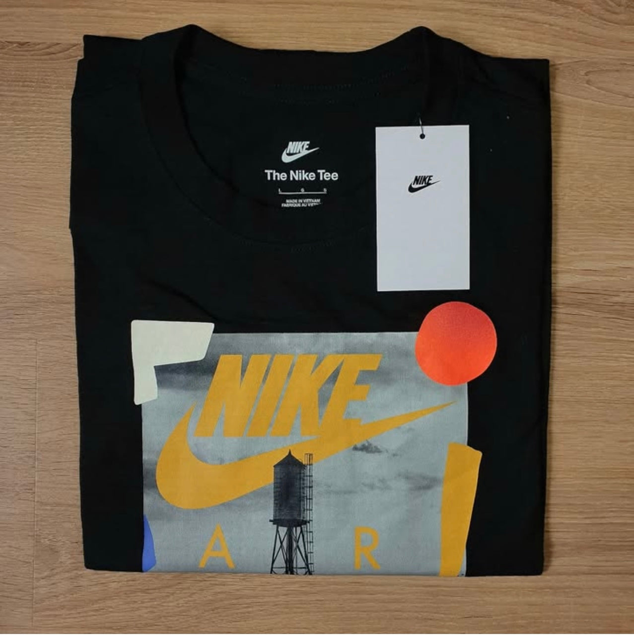 Nike Regular Fit T Shirt in Black
