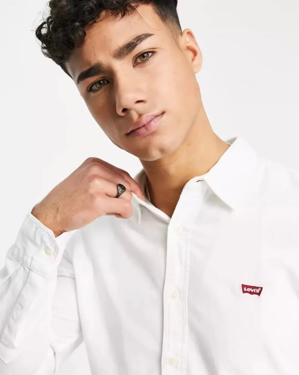 Levi’s Regular Fit White Oxford Cotton Button Cuff Shirt