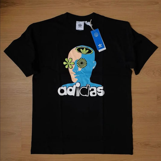 Adidas Regular Fit Tshirt in Black