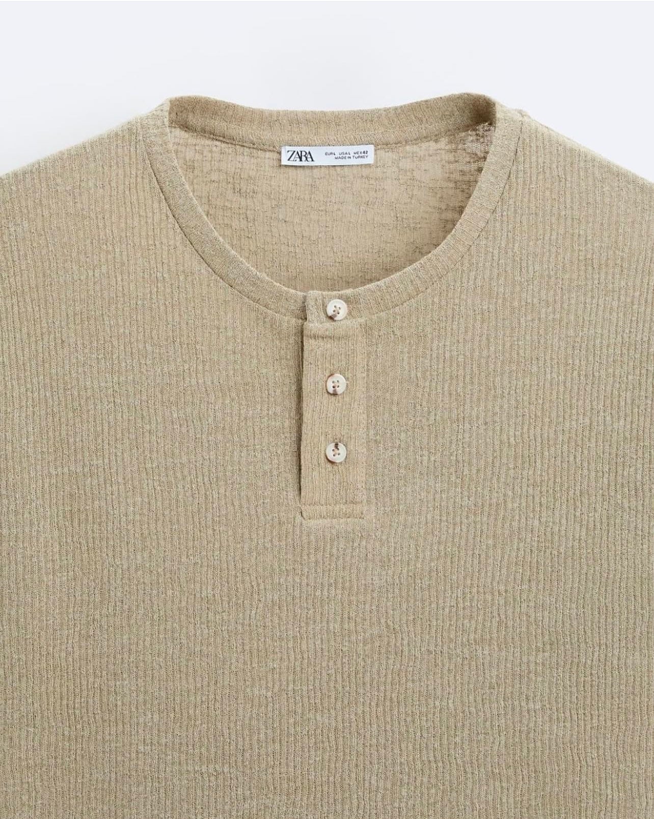 Zara Regular Fit T shirt With Button Neck