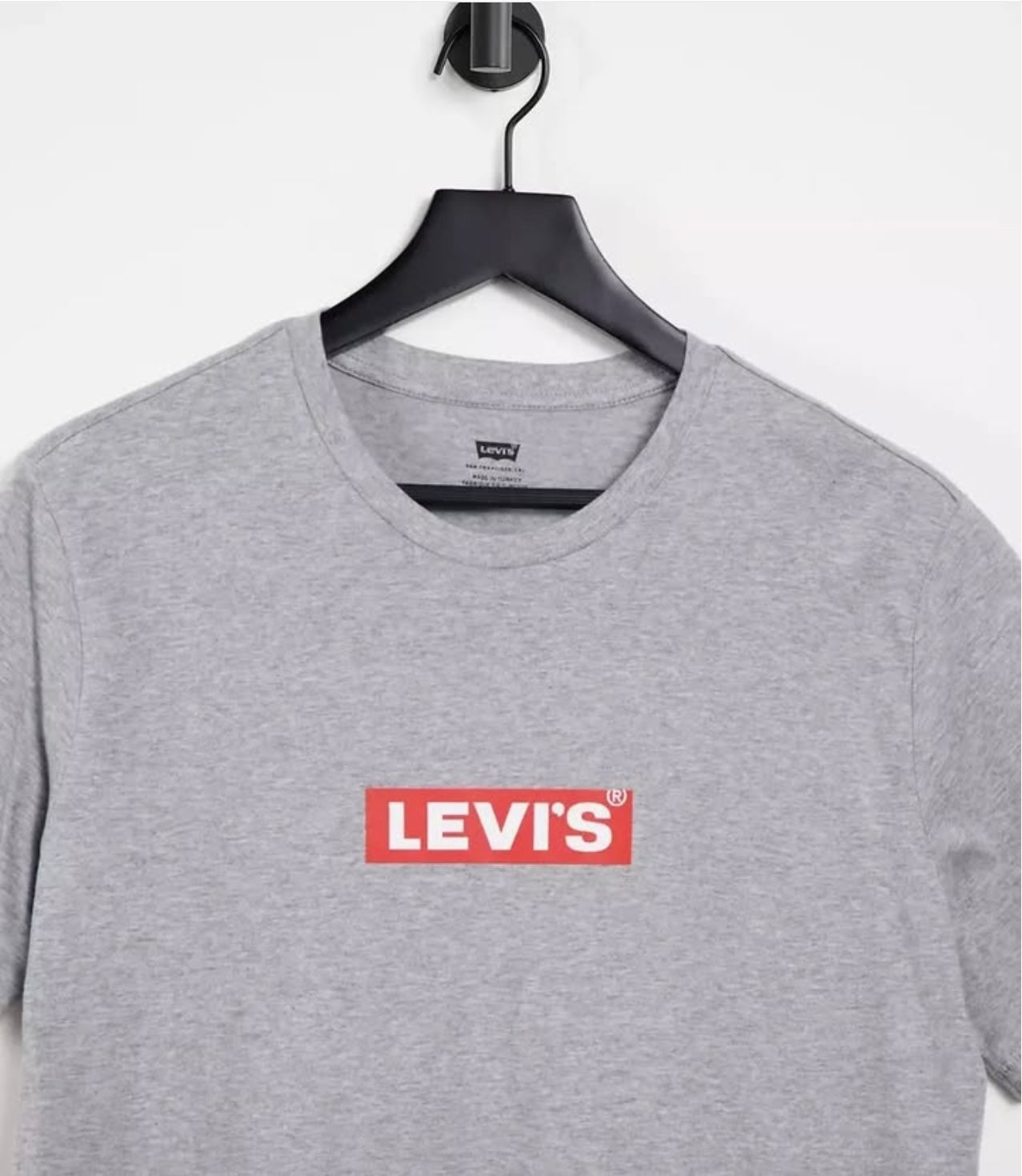 Levi’s Regular Fit Grey T Shirt