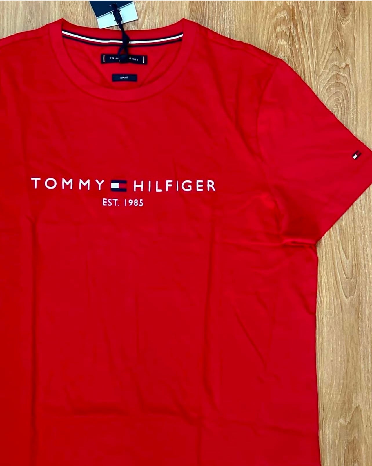 Tommy Hilfiger T-Shirt in Red