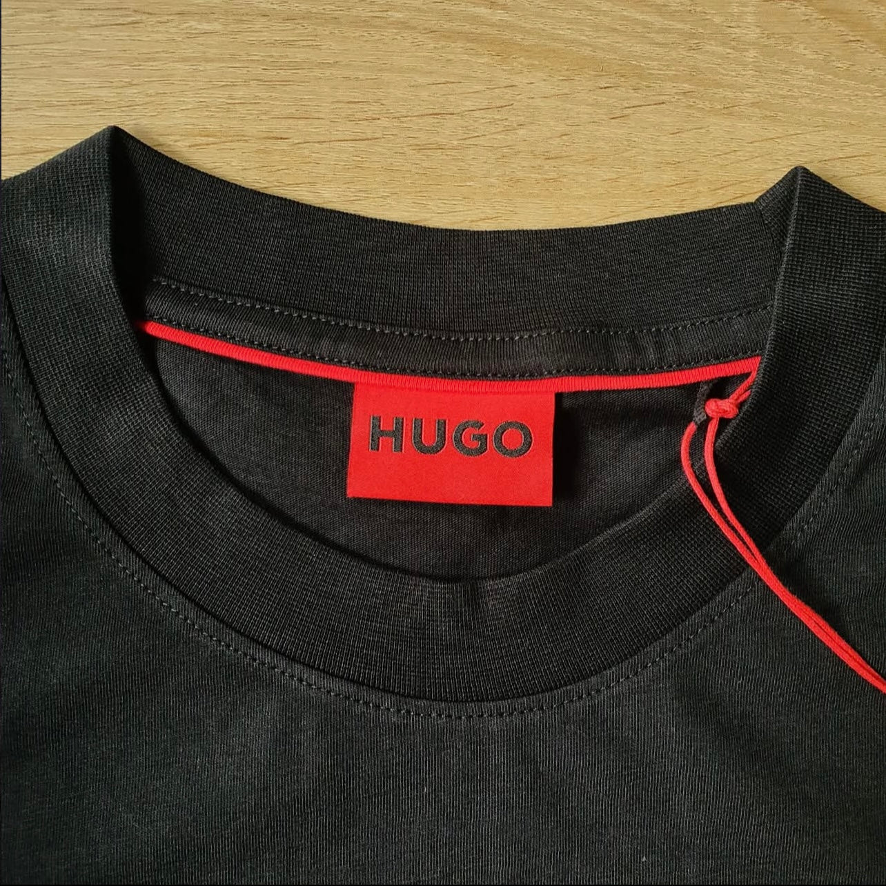 Hugo Boss  T-shirt in Black
