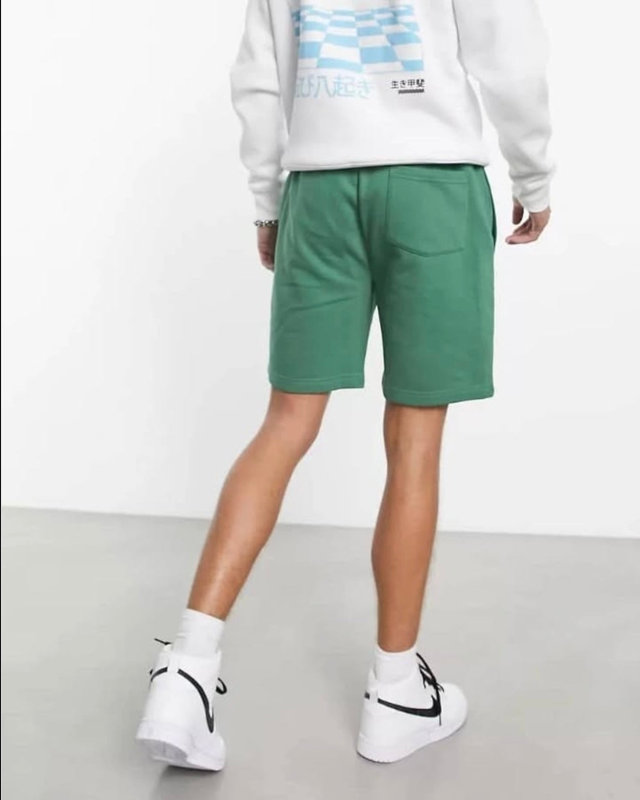 Brave Soul Regular Fit Shorts in Green