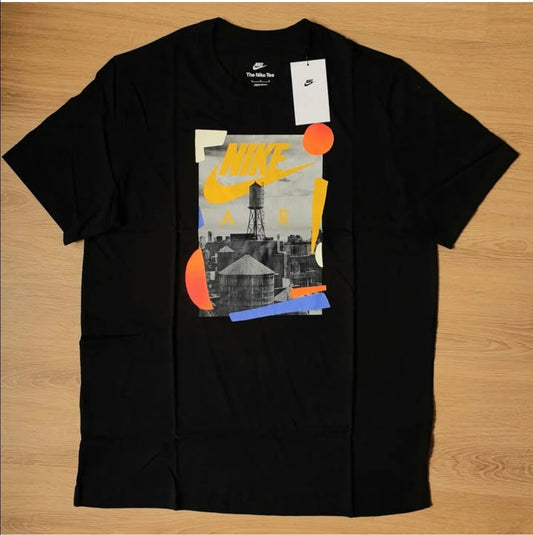 Nike Regular Fit T Shirt in Black