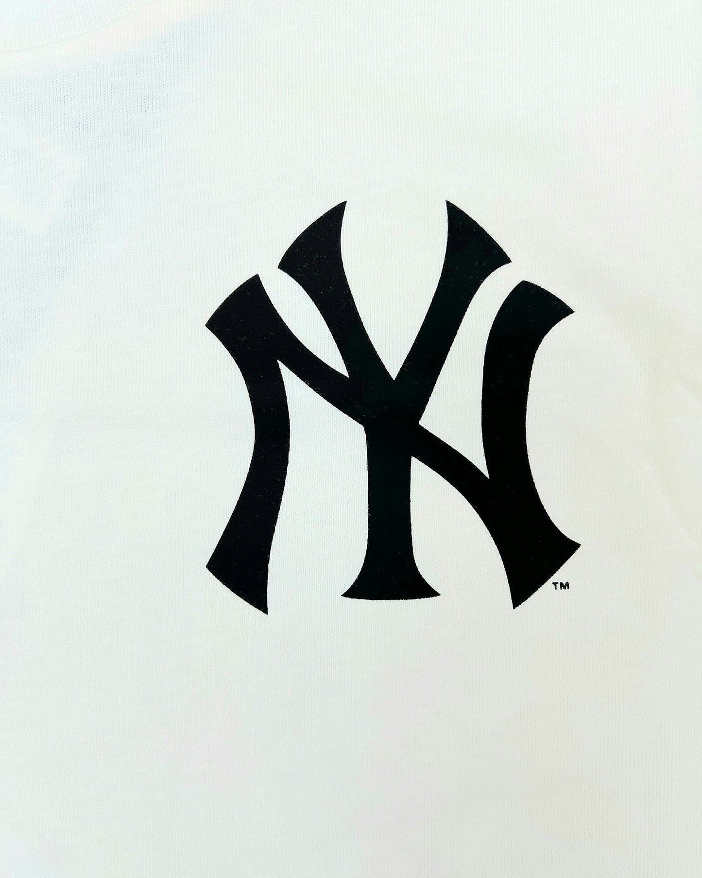 New Era NY Yankees Graphic Off-White T-shirt