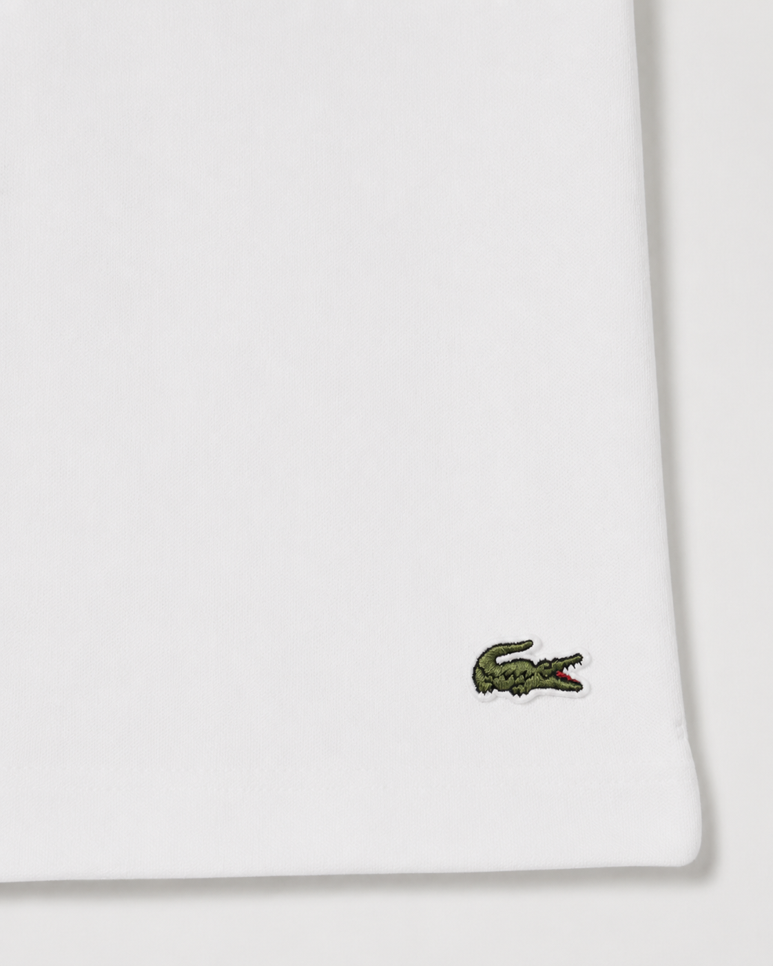 Lacoste Regular Fit Ultra Dry Tennis Shorts In White