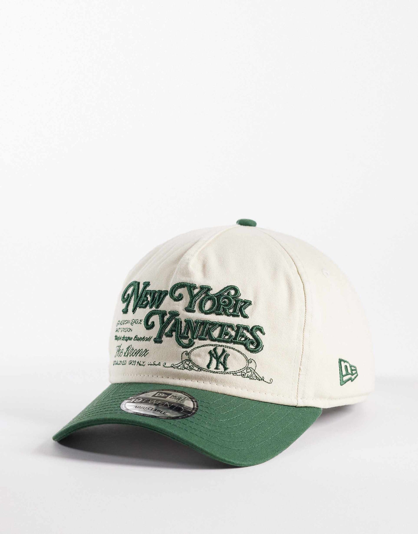 New Era NY Yankees Beige Embroidered Baseball Cap