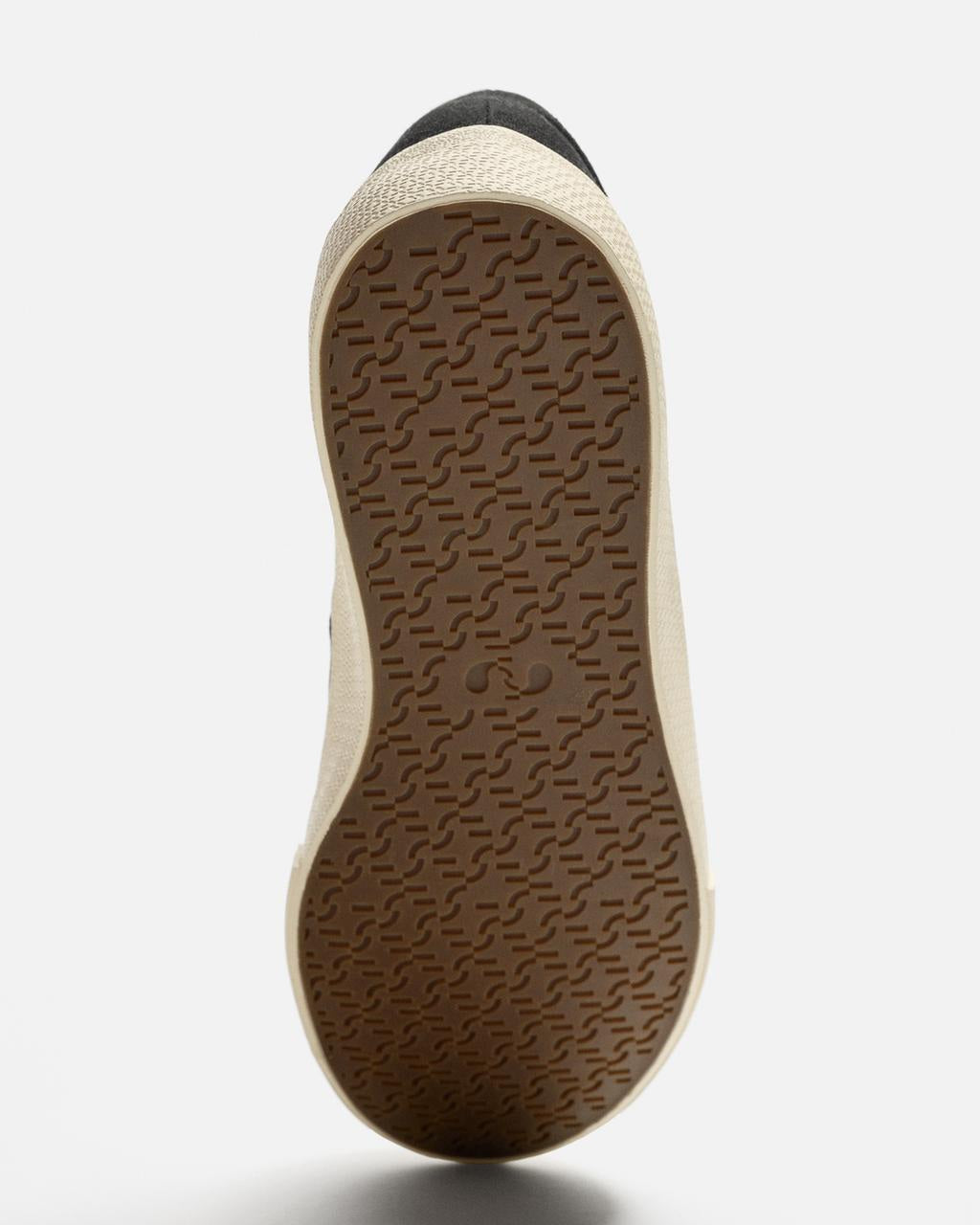 Zara Fabric Laceless Trainers in Black