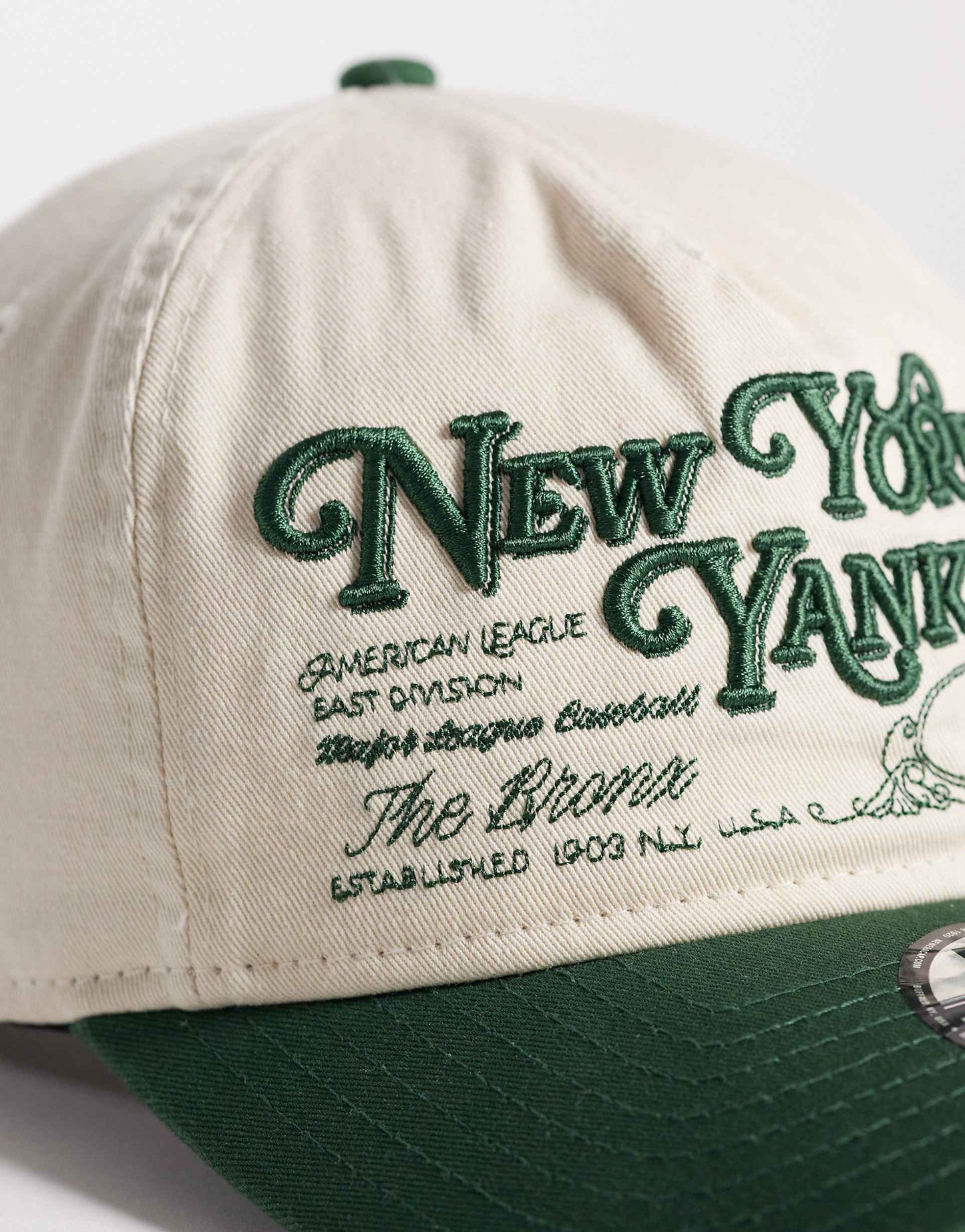 New Era NY Yankees Beige Embroidered Baseball Cap