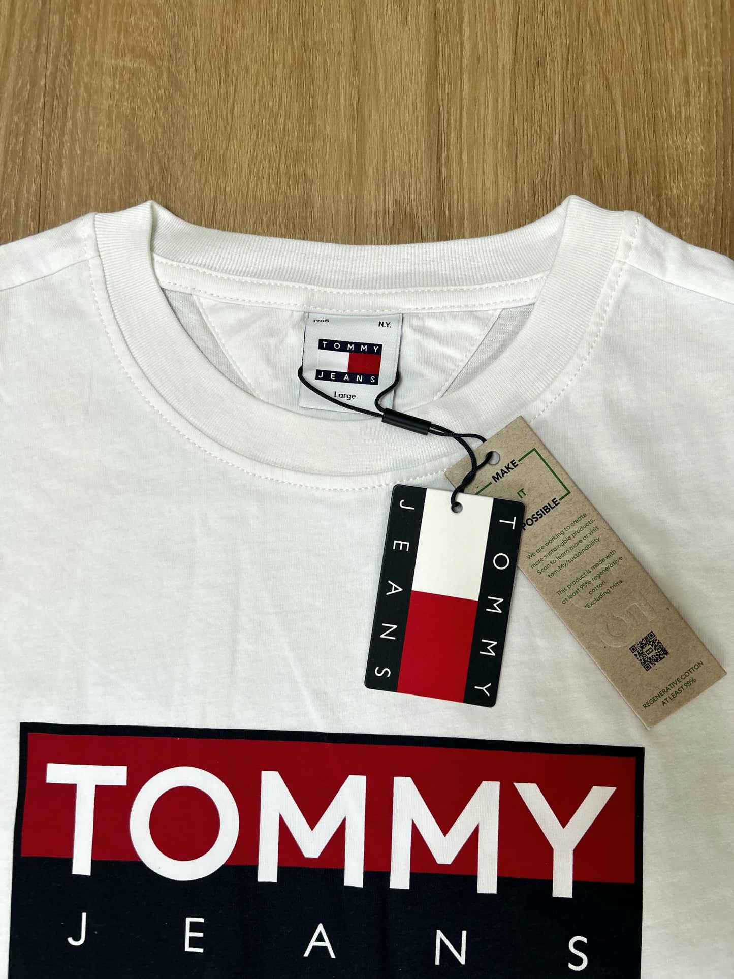 Tommy Hilfiger - Regular Fit T Shirt in White