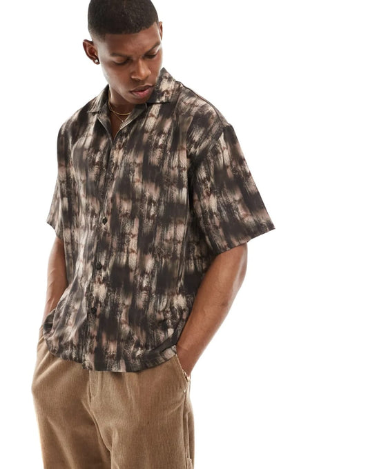 Pull&Bear Relaxed Fit Graphic Blur Printed Revere Shirt