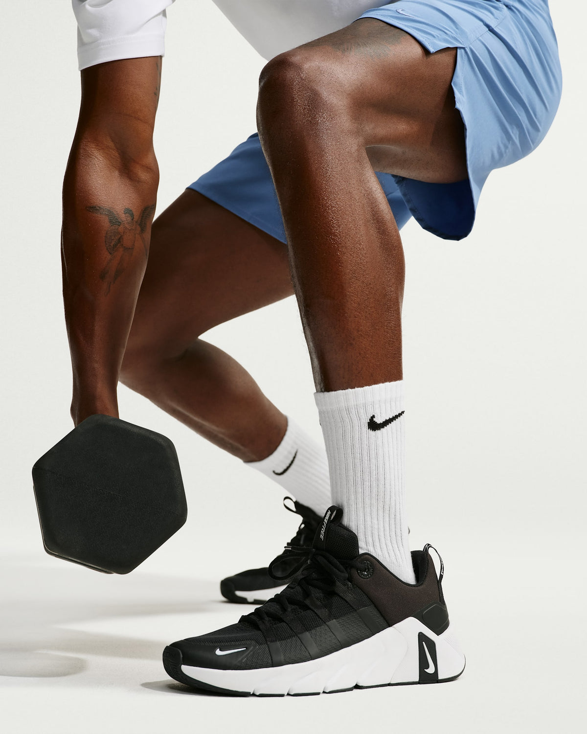 Nike Everyday Cushioned Crew Socks in White (3 Pairs)