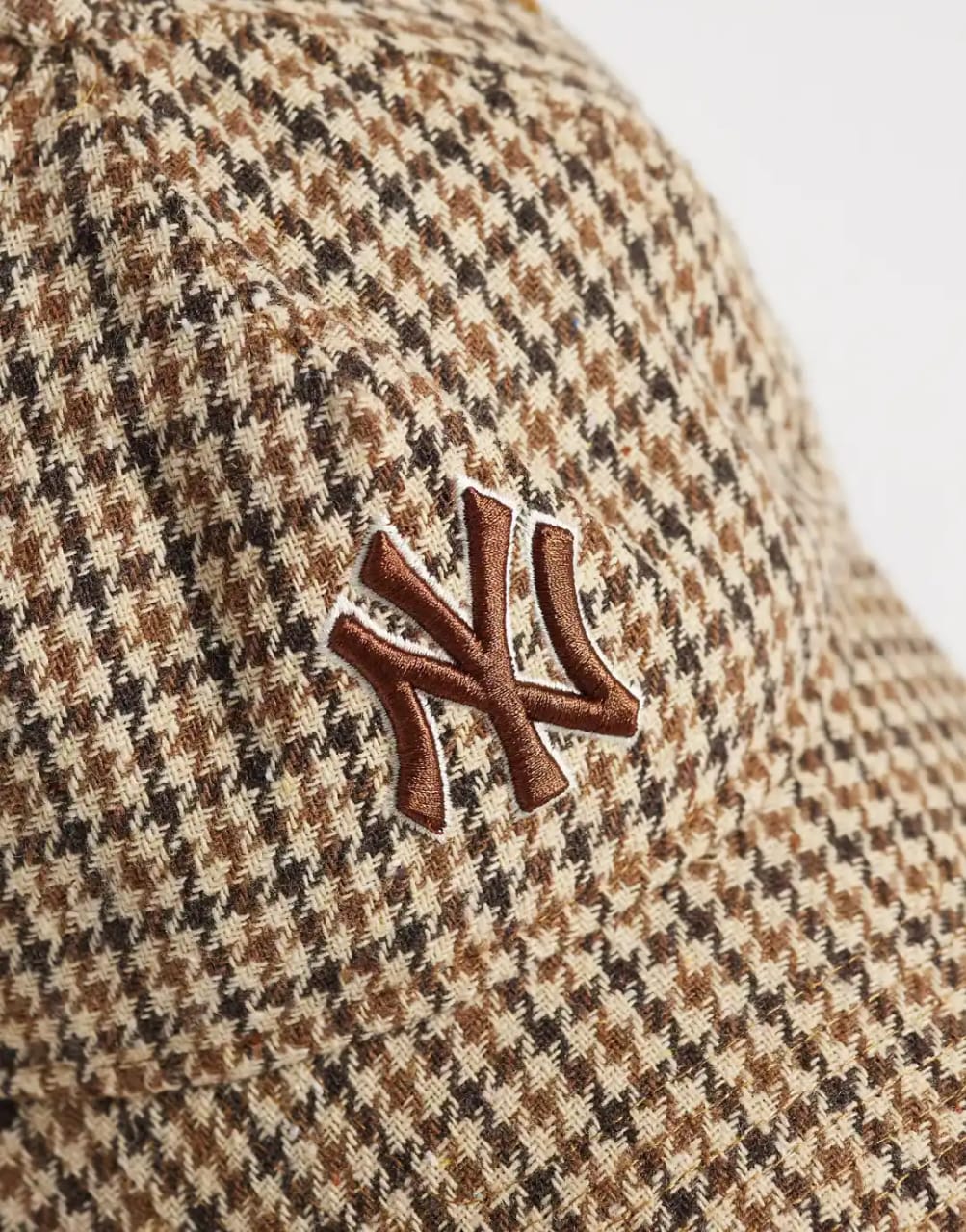 New Era NY Yankees 9forty Houndstooth Baseball Cap in Brown