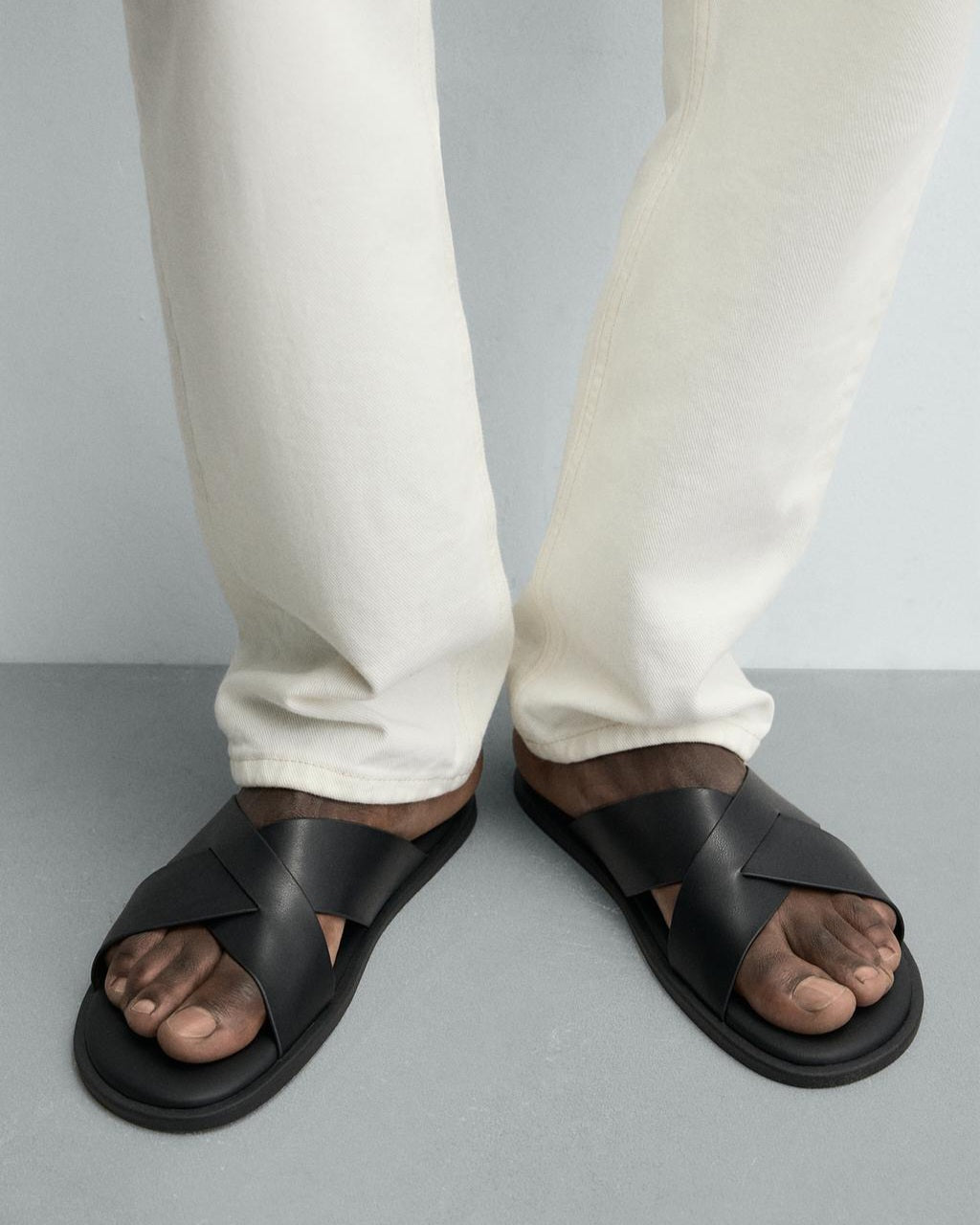 Zara Black Crossover Sandals